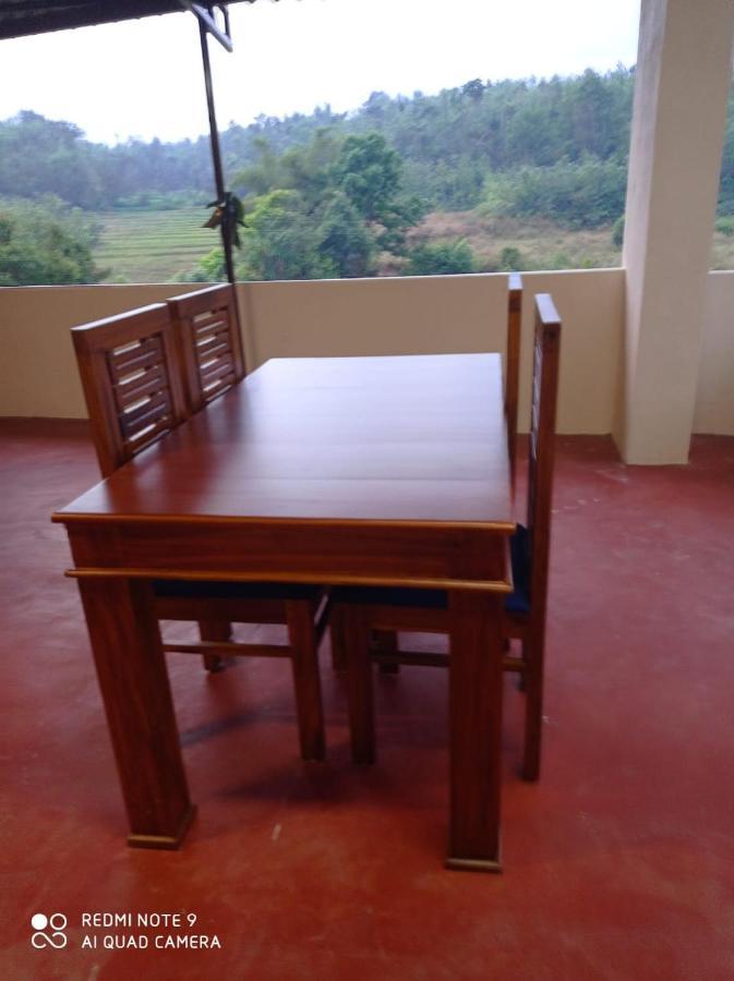 Somvārpet Cauvery Homestay מראה חיצוני תמונה